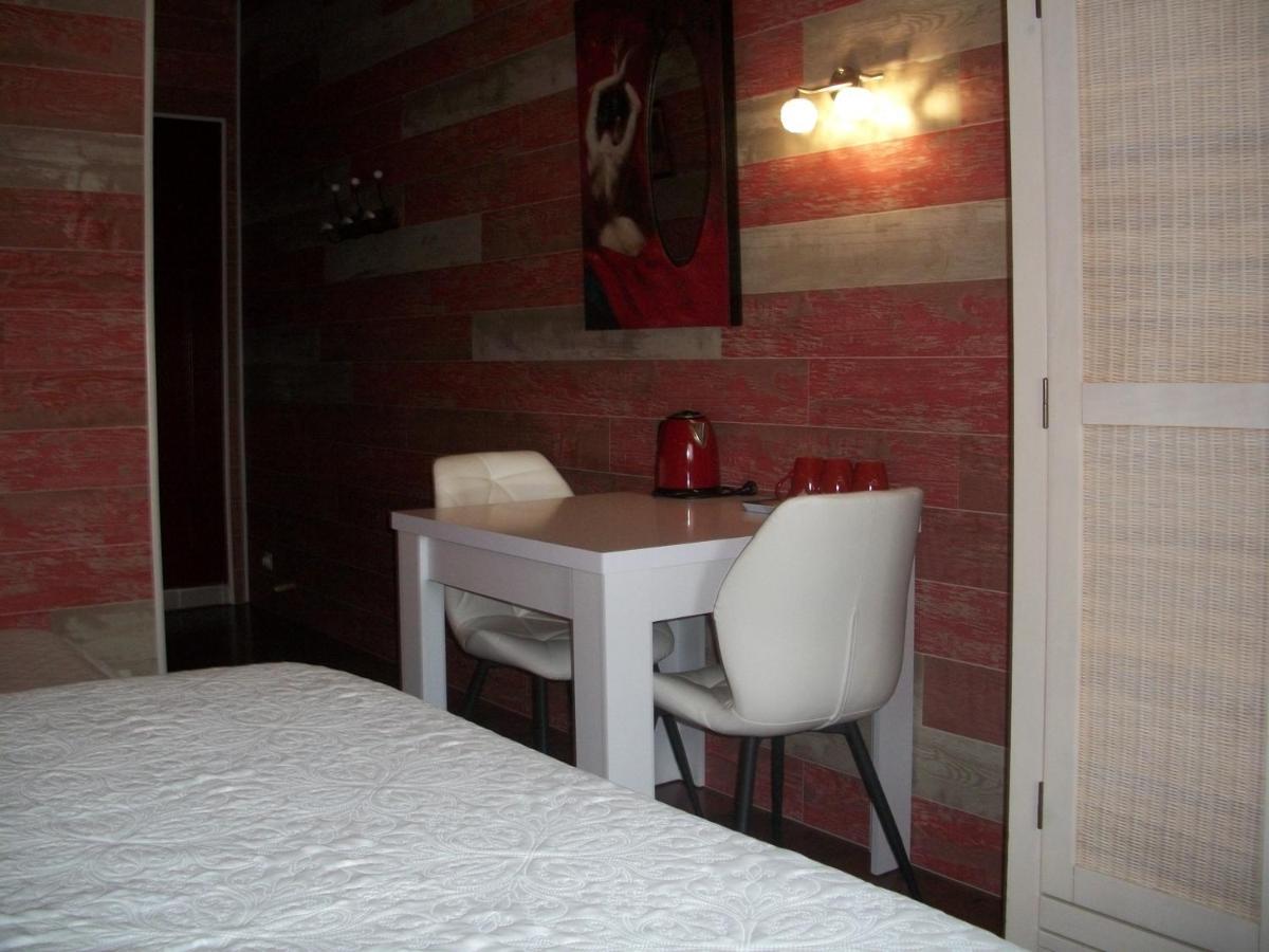 Le Pre Joli Hotell Beaugas Exteriör bild