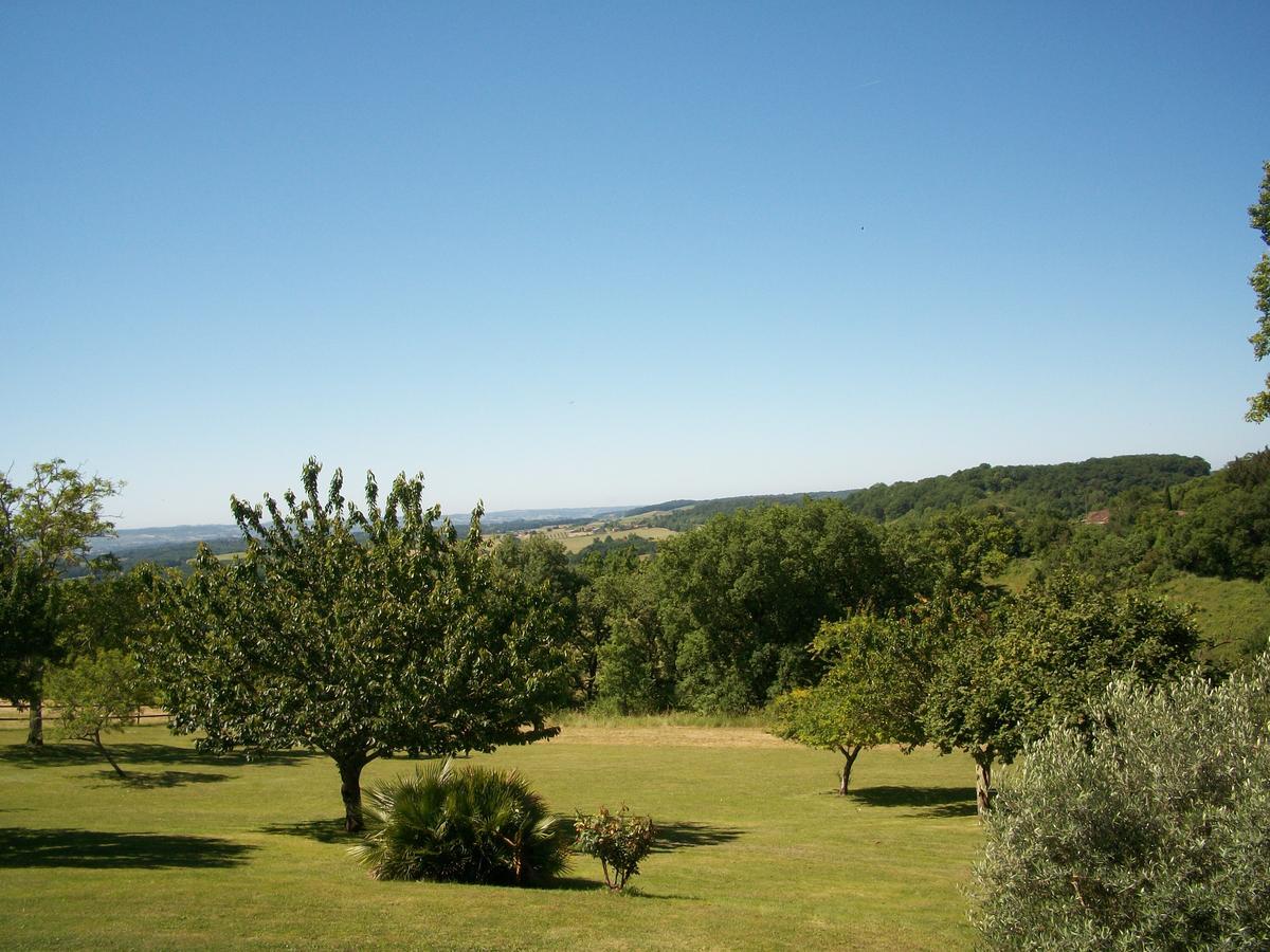 Le Pre Joli Hotell Beaugas Exteriör bild