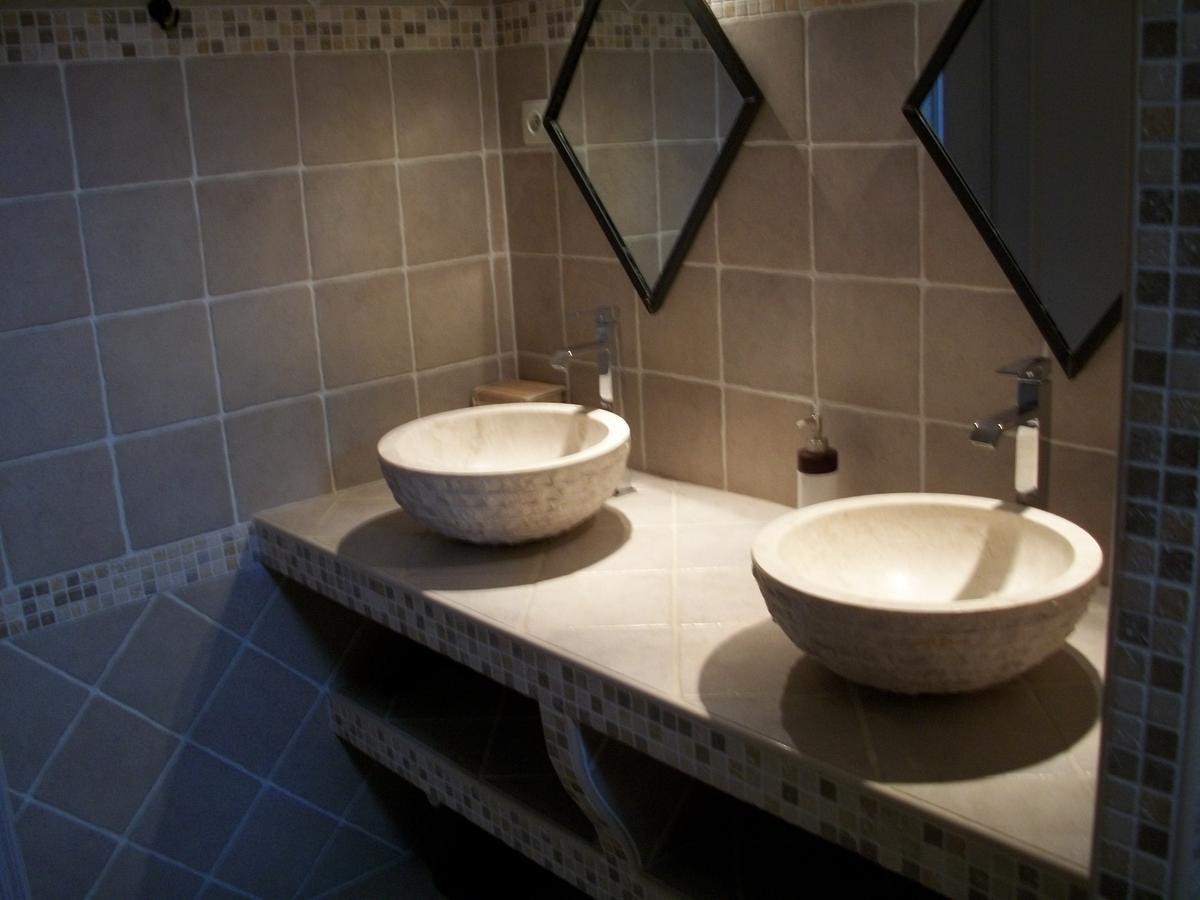 Le Pre Joli Hotell Beaugas Exteriör bild