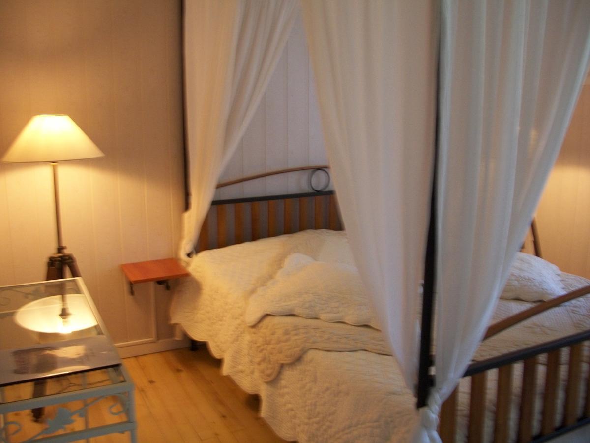 Le Pre Joli Hotell Beaugas Exteriör bild