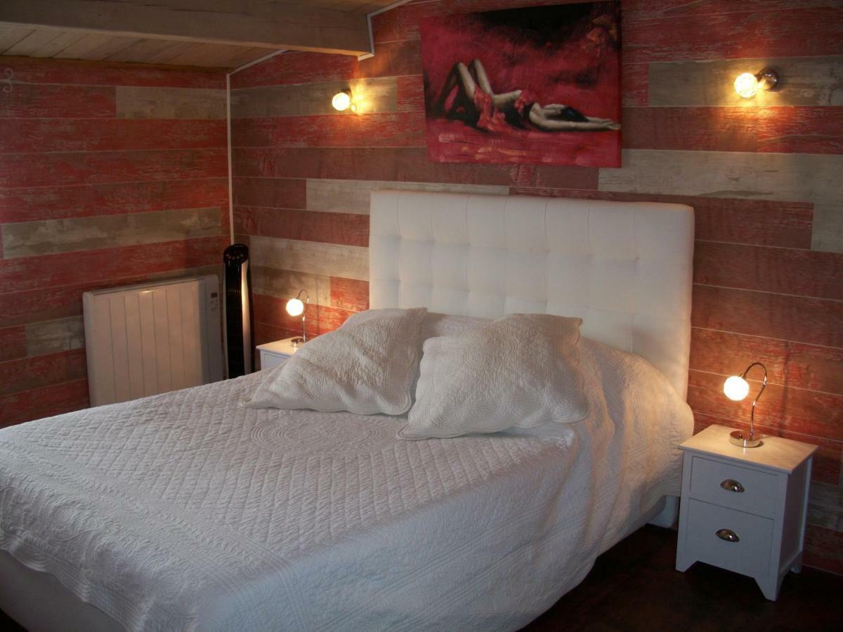Le Pre Joli Hotell Beaugas Exteriör bild