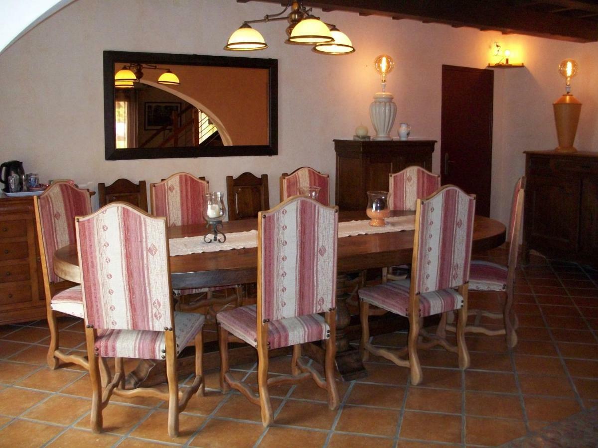 Le Pre Joli Hotell Beaugas Exteriör bild